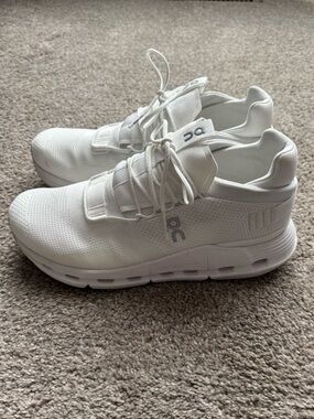 On Cloud Nova 2 - White